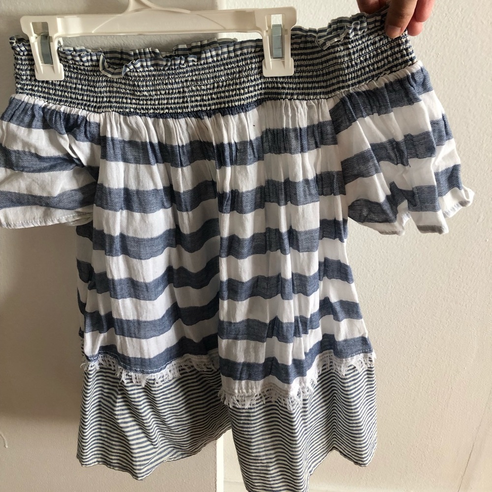 MISS SELFRIDGE off-the-shoulder short sleeve shirt